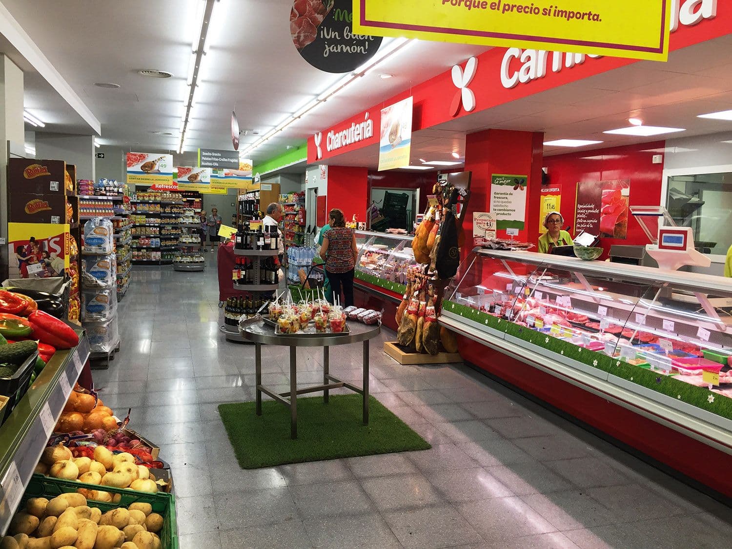 Dialprix supermarket in Valencia