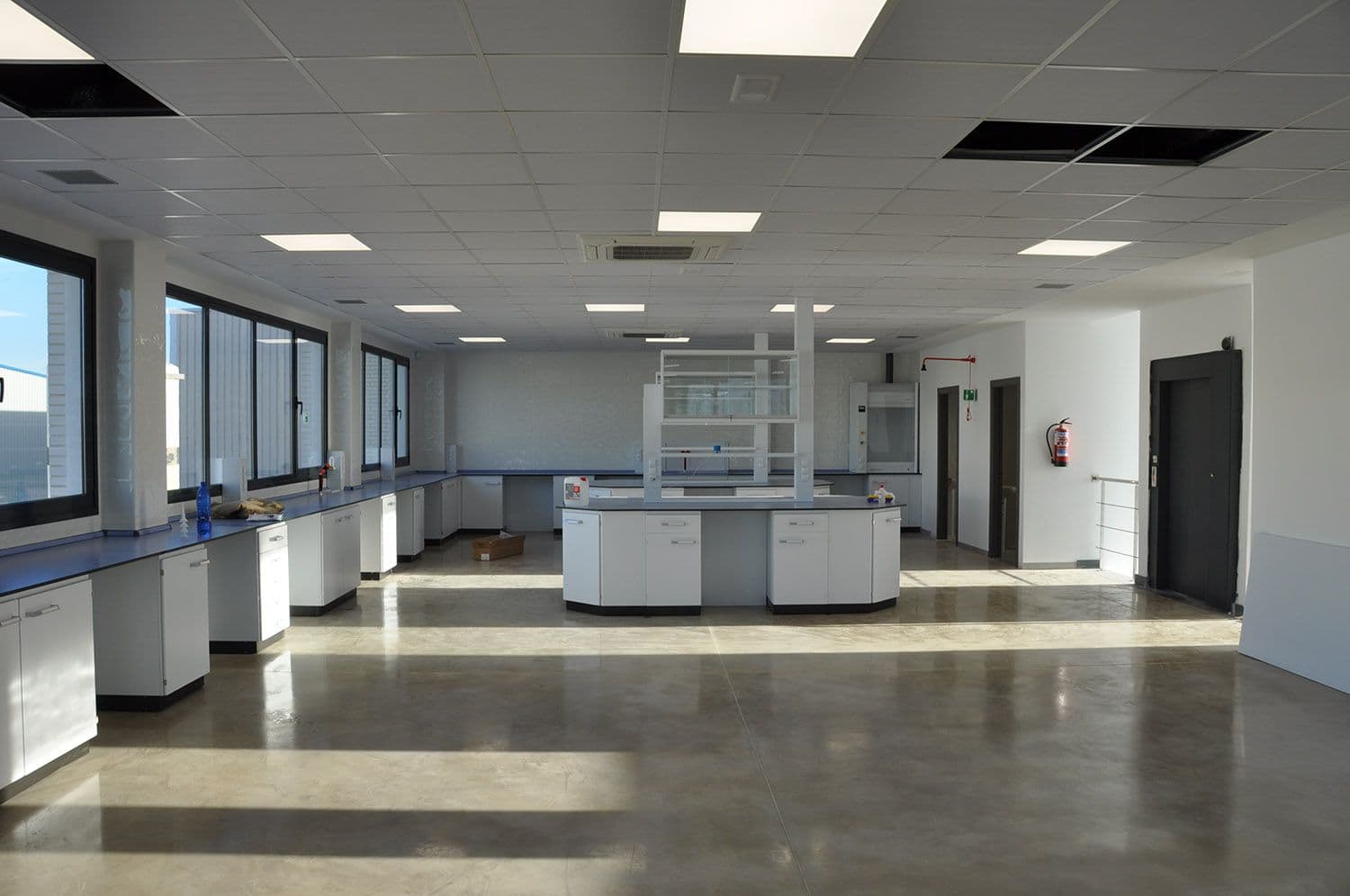 Zschimmer & Schwarz laboratory and offices