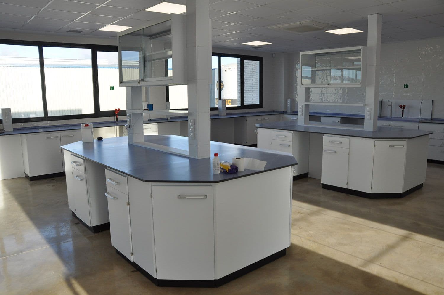 Zschimmer & Schwarz laboratory and offices