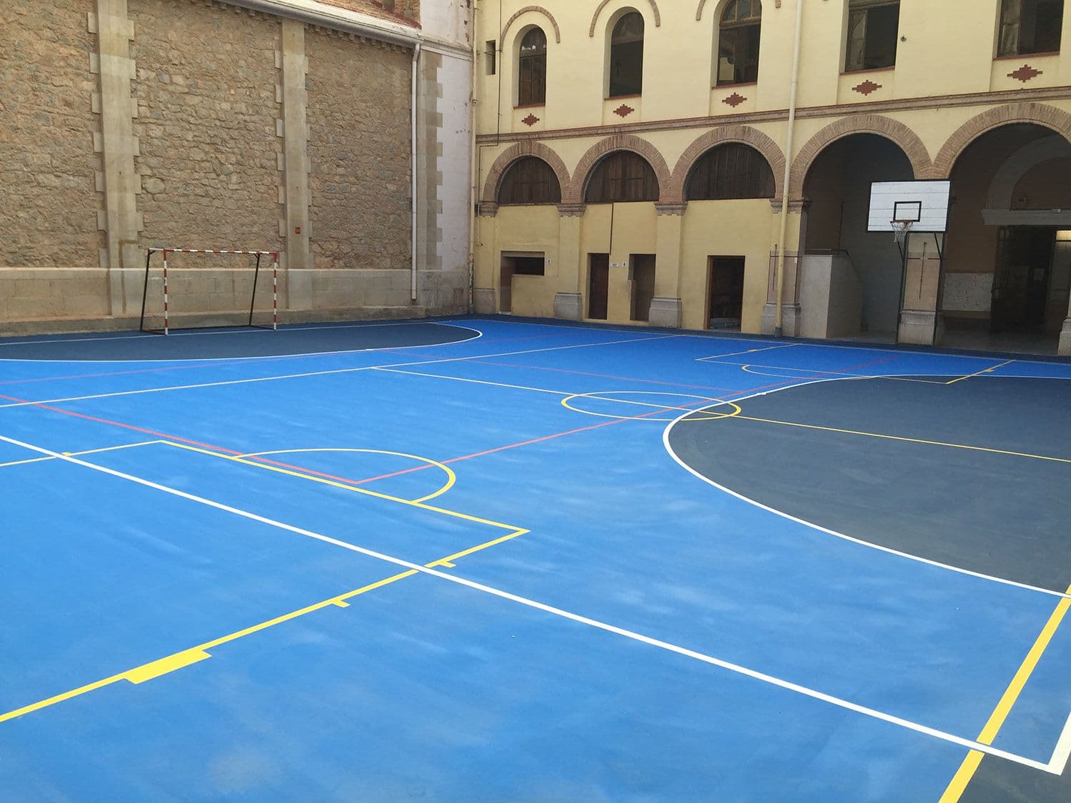 Pavimento deportivo Escolapios